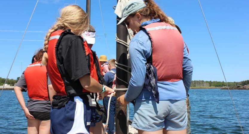 sailing course for girls in maine